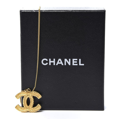 Chanel Metal CC Necklace Matte Gold 4 of 4