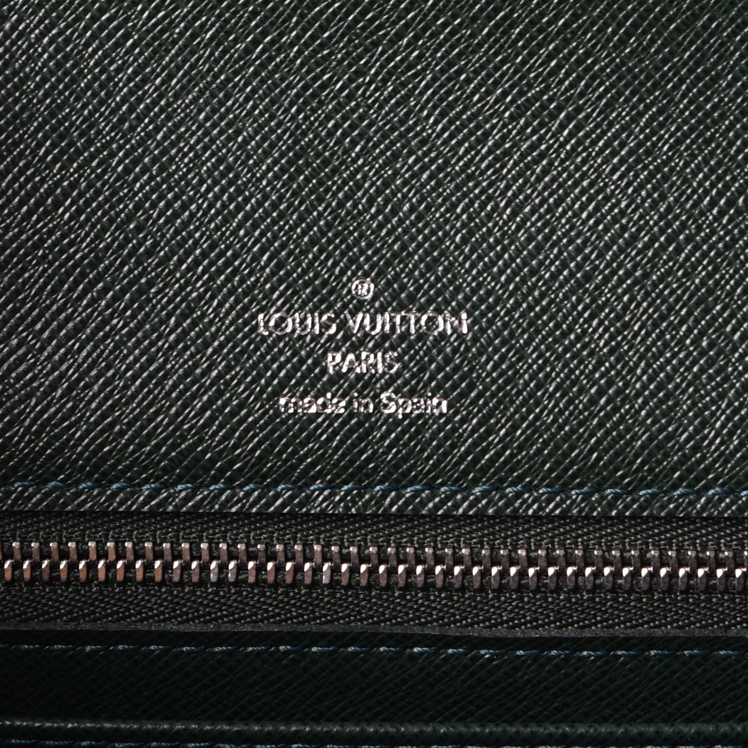 Louis Vuitton Taiga Selenga Pochette Epicea 6 of 7