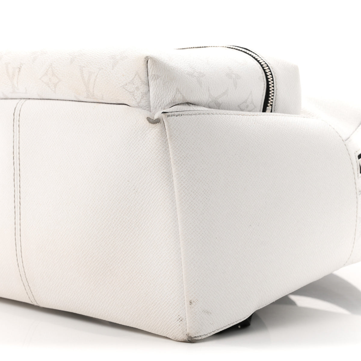 Louis Vuitton Taiga Monogram Discovery Backpack PM White 9 of 9
