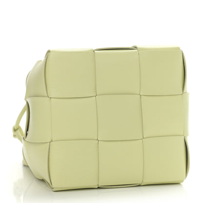 Bottega Veneta Nappa Maxi Intrecciato Cassette Bucket Bag Lemon Washed 4 of 9