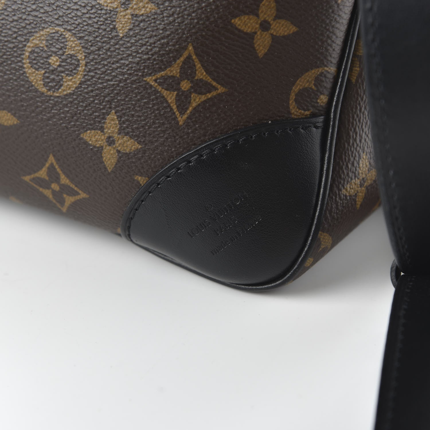 Louis Vuitton Monogram Odeon MM Black 8 of 9