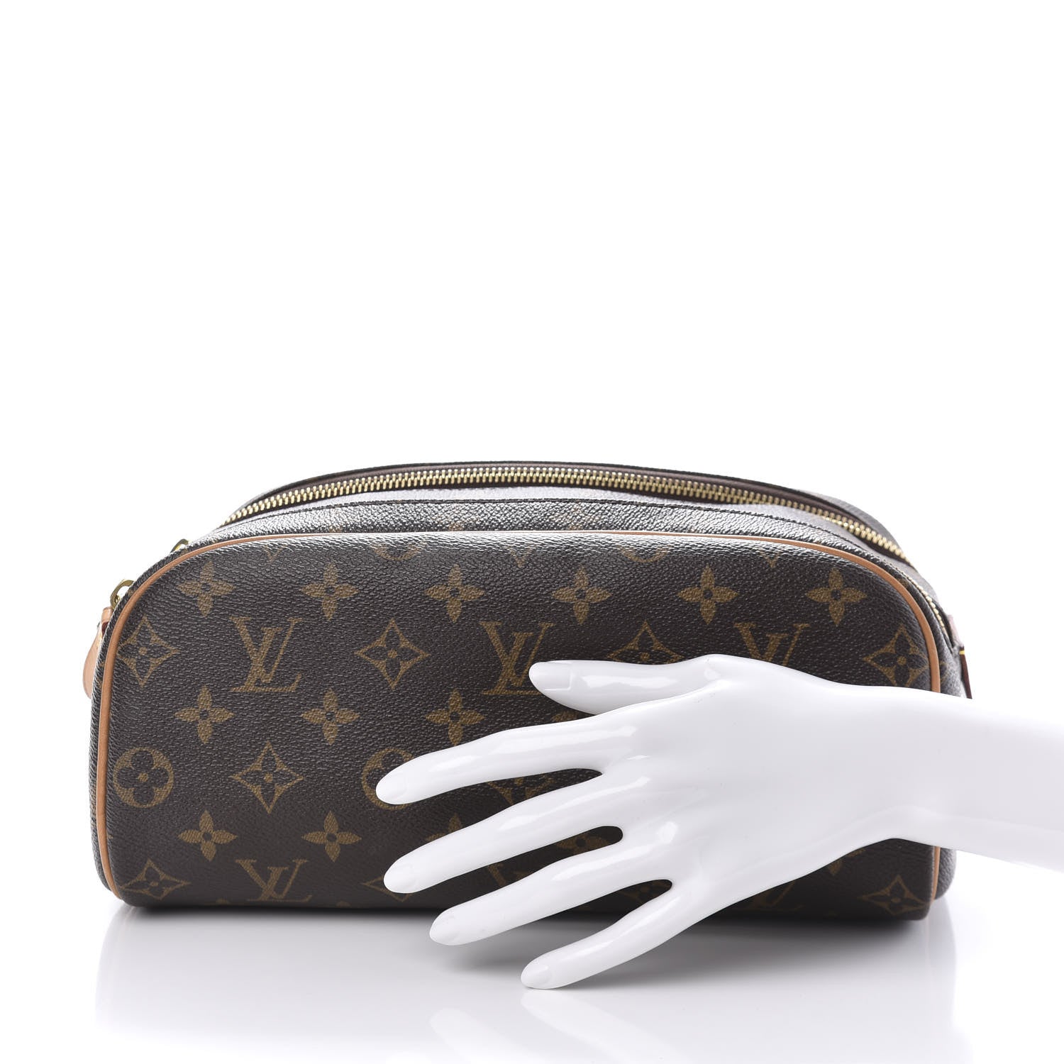 Louis Vuitton Monogram King Size Toiletry Bag 4 of 18