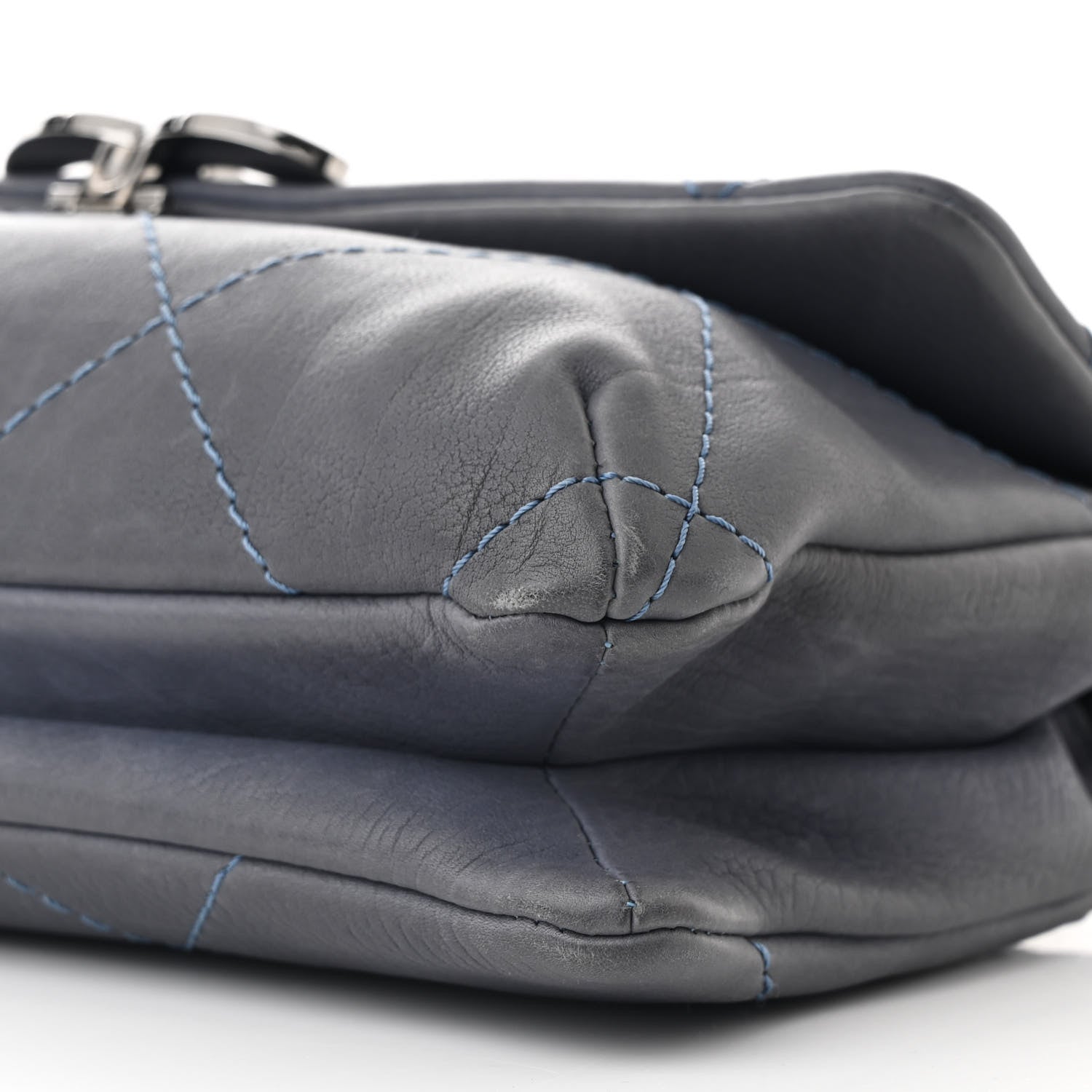 Chanel Washed Calfskin Diamond Stitch Hamptons Clutch With Chain Blue 10 of 12