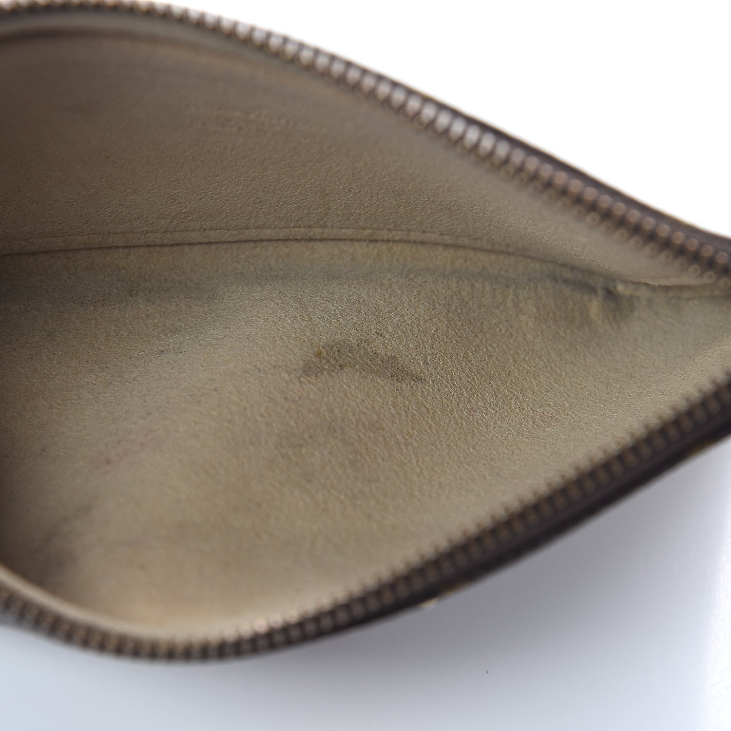 Louis Vuitton Monogram Pochette Milla MM 7 of 11