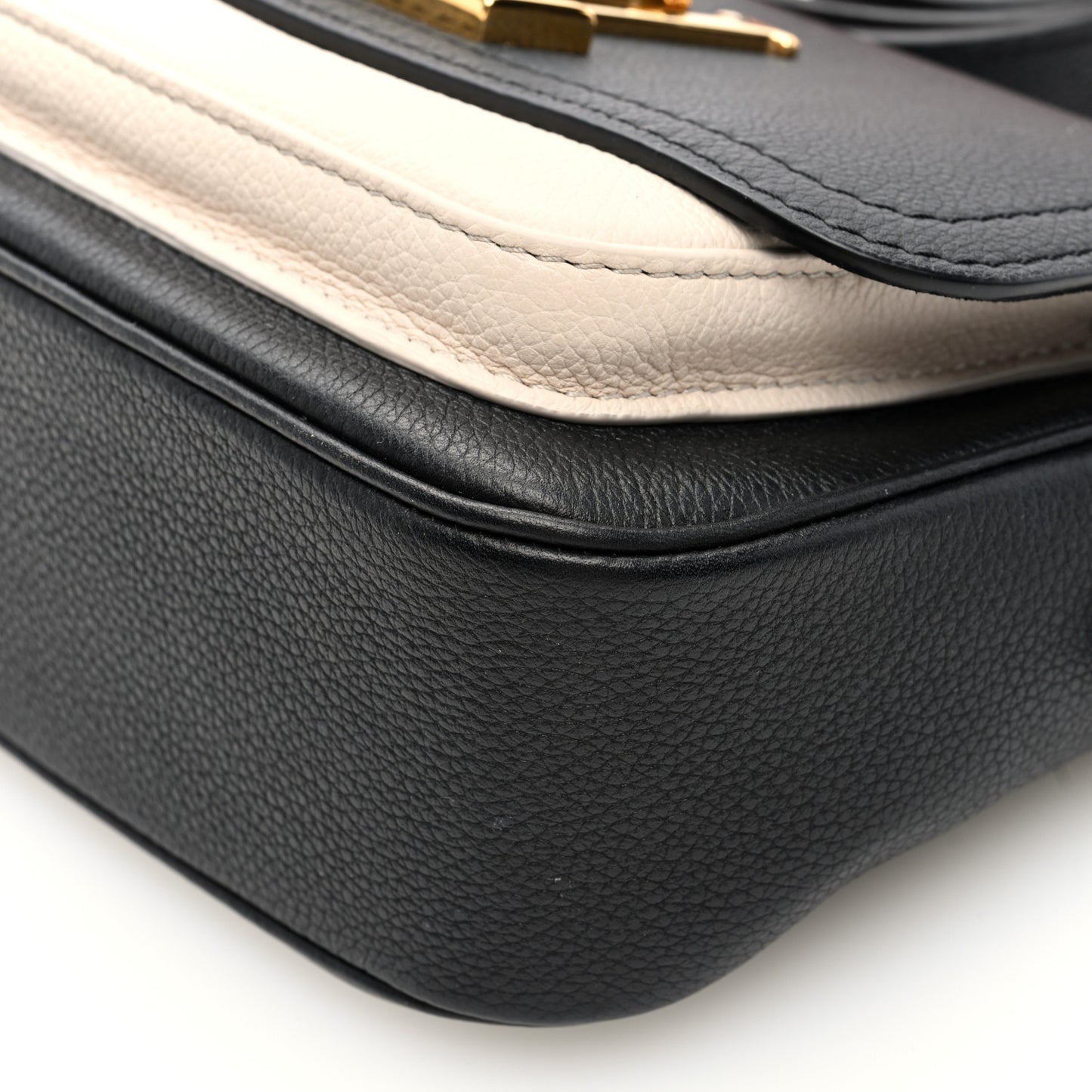 Grained Calfskin Lockme Tender Black