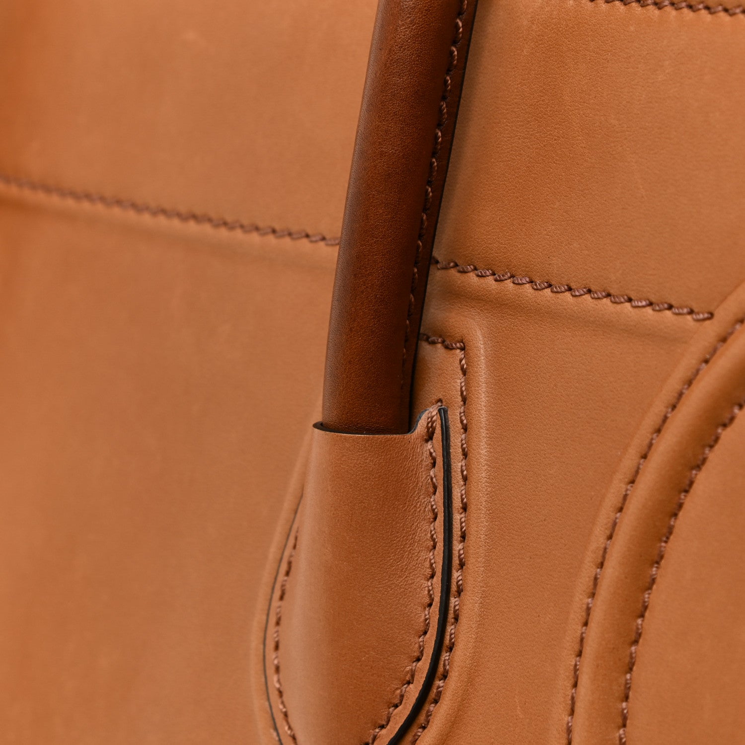 Celine Smooth Calfskin Medium Phantom Luggage Tan 14 of 22