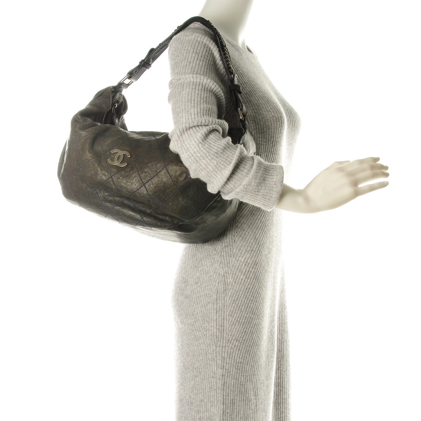 Caviar Large Outdoor Hobo Black