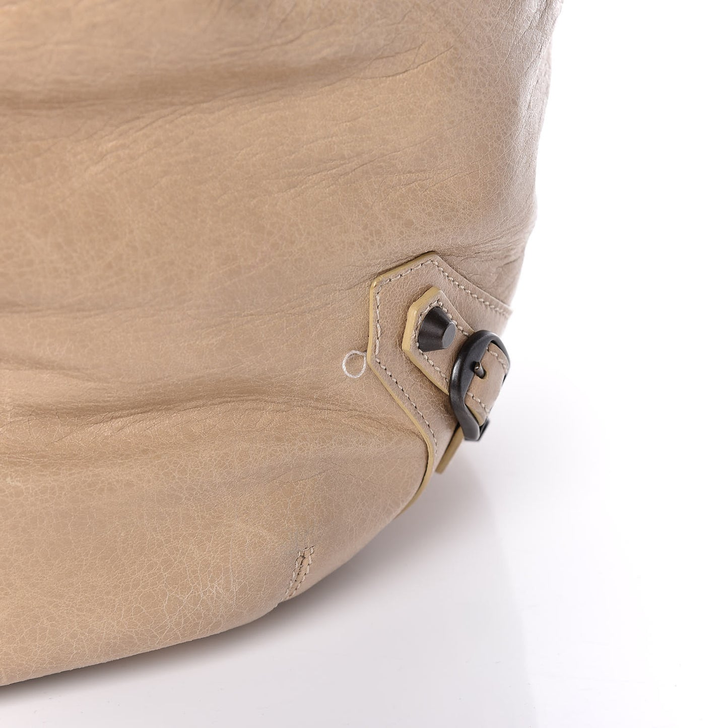 Agneau Classic Hardware Pompon Sahara