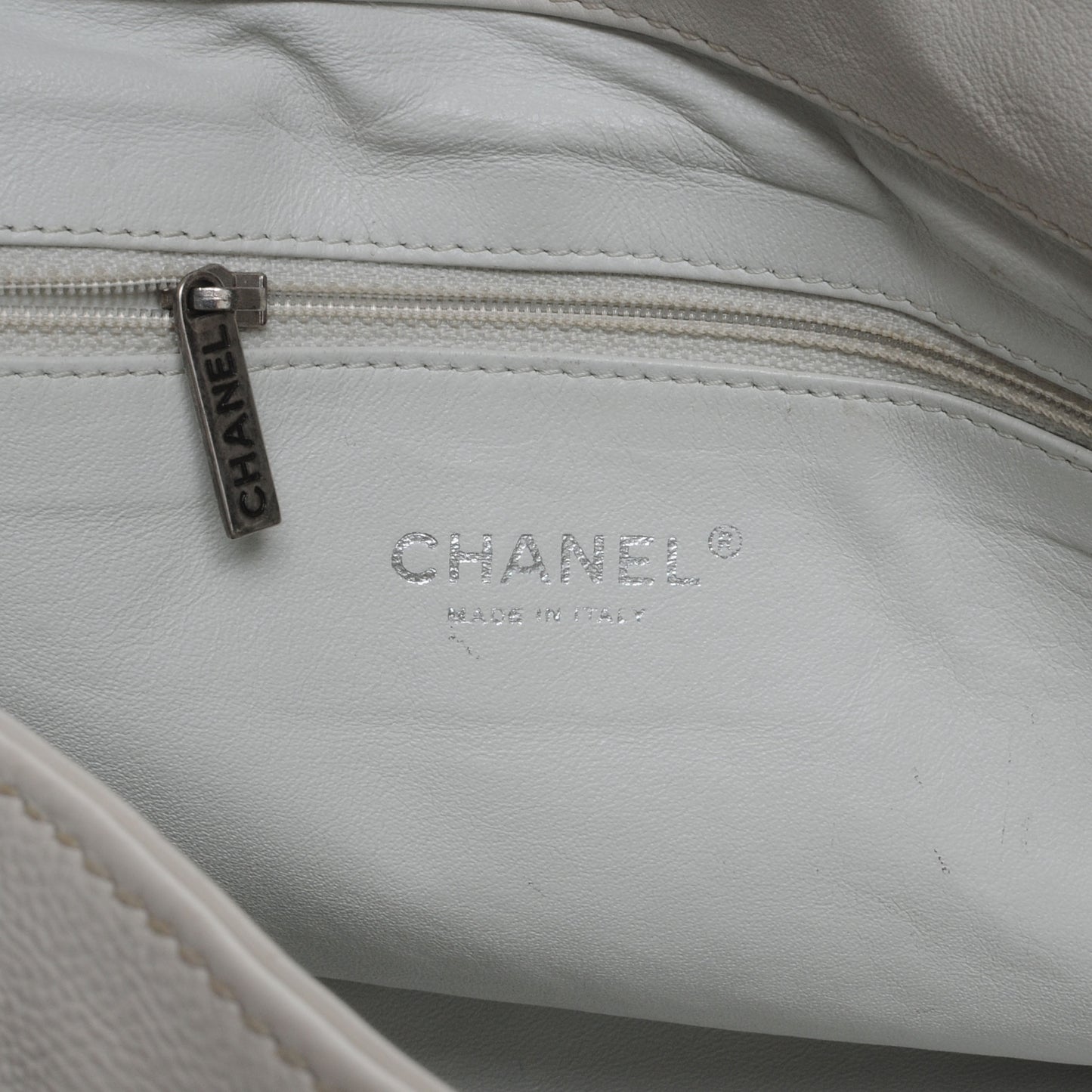 Leather Large Modern Chain Tote White