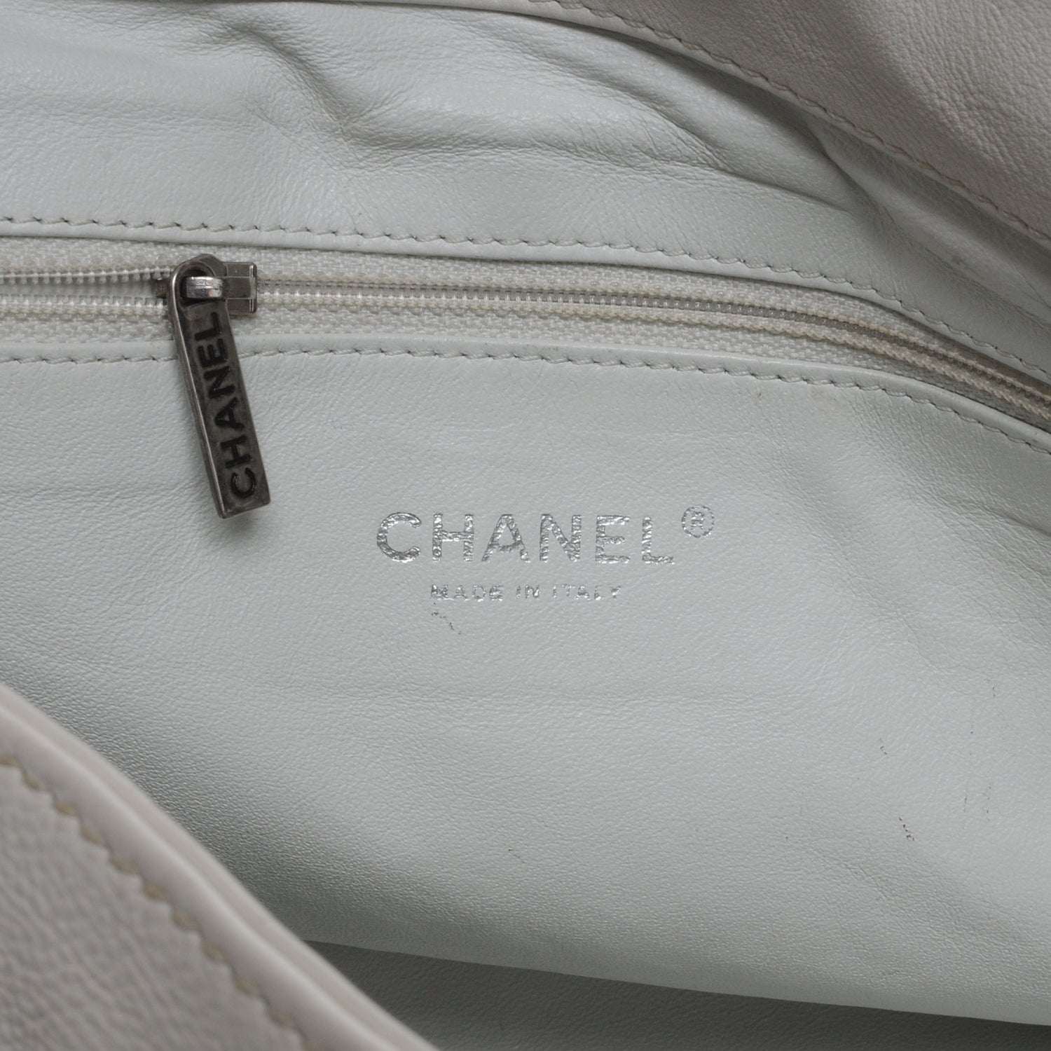 Chanel Leather Large Modern Chain Tote White 5 of 7