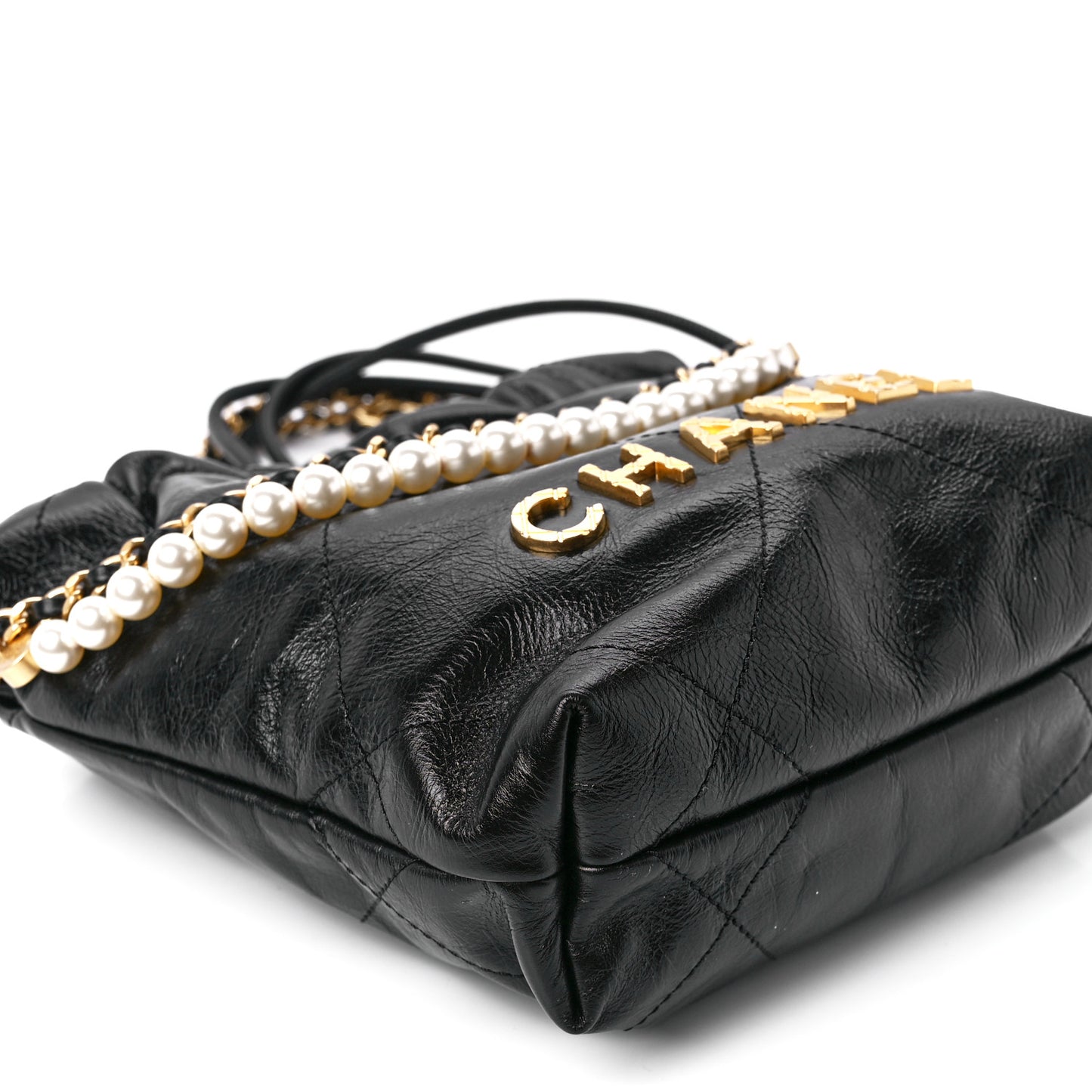 Shiny Crumpled Calfskin Quilted Pearl Mini Chanel 22 Black
