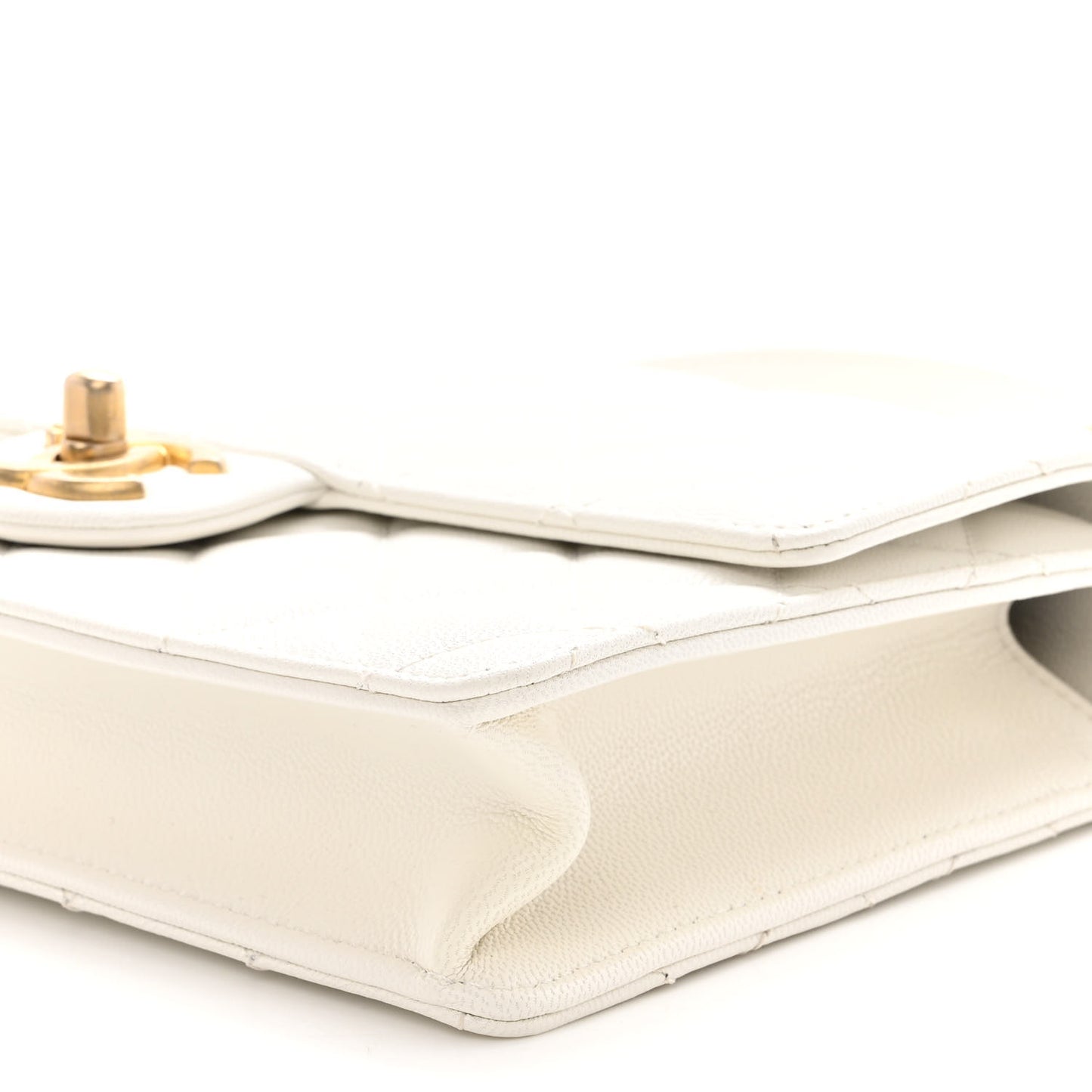 Lambskin Quilted Small Chic Pearls Flap White