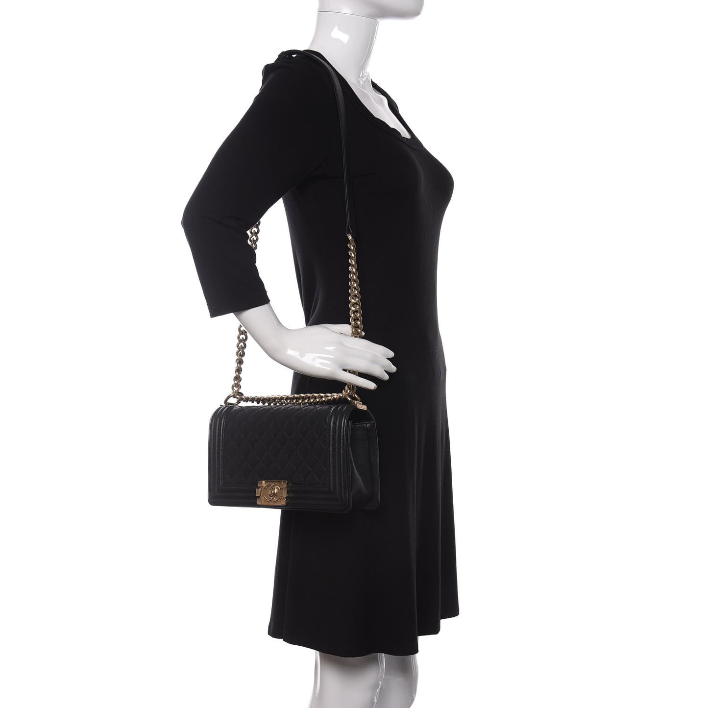Caviar Quilted Medium Boy Flap Black