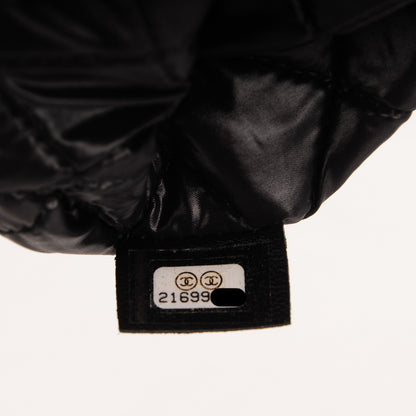 Chanel Patent Calfskin Quilted Beauty CC Clutch Black 7 of 7
