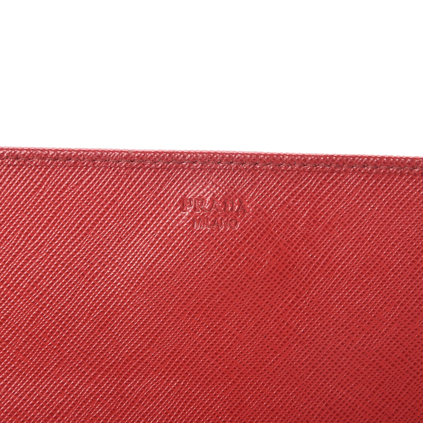 Saffiano Metal Oro Chain Wallet Fuoco