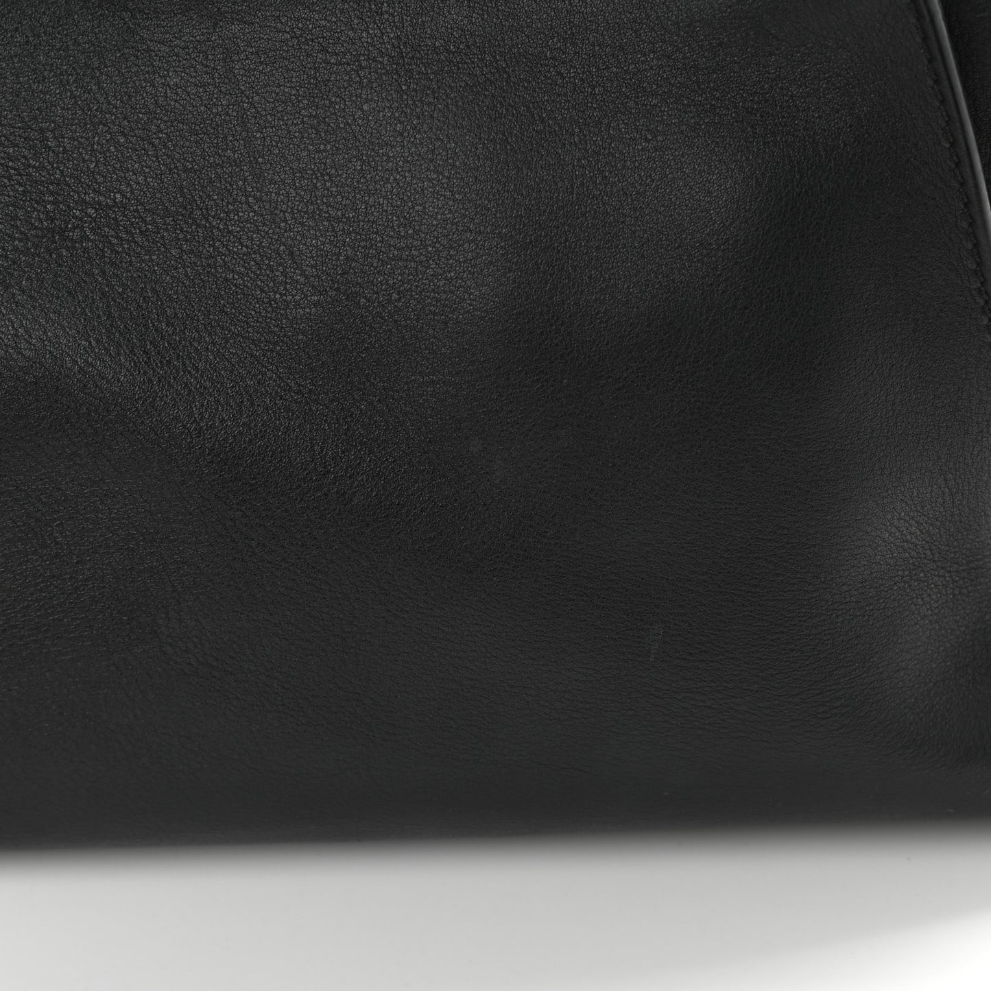 Vitello Seta Shiny Nappa Medium Peekaboo Iconic Satchel Black