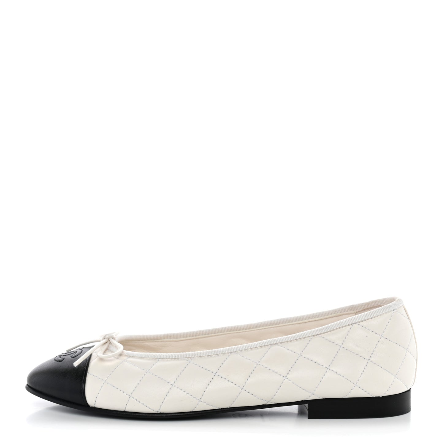 Canvas Lambskin Quilted CC Cap Toe Ballerina Flats 39 White Black