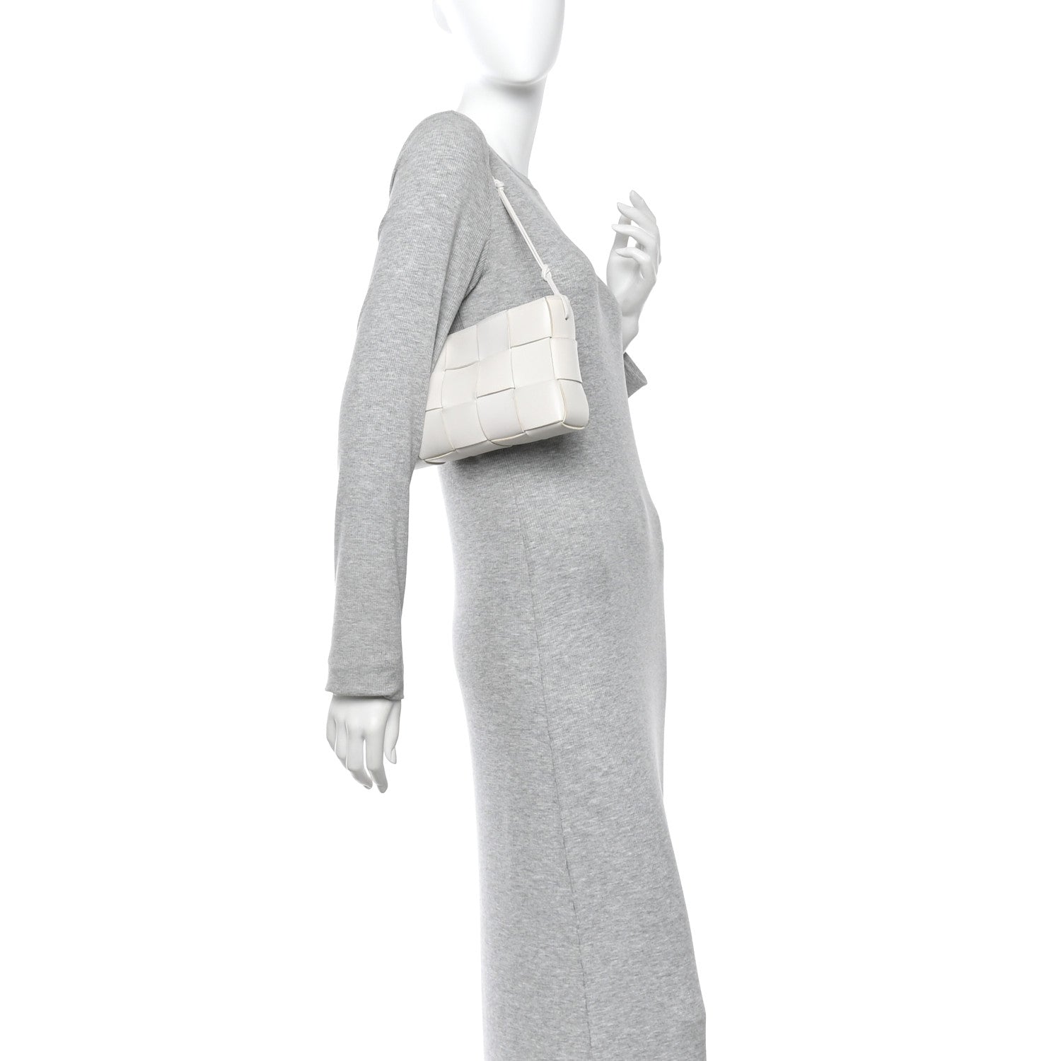 Bottega Veneta Calfskin Maxi Intrecciato Cassette Pouch On Strap Chalk 2 of 10
