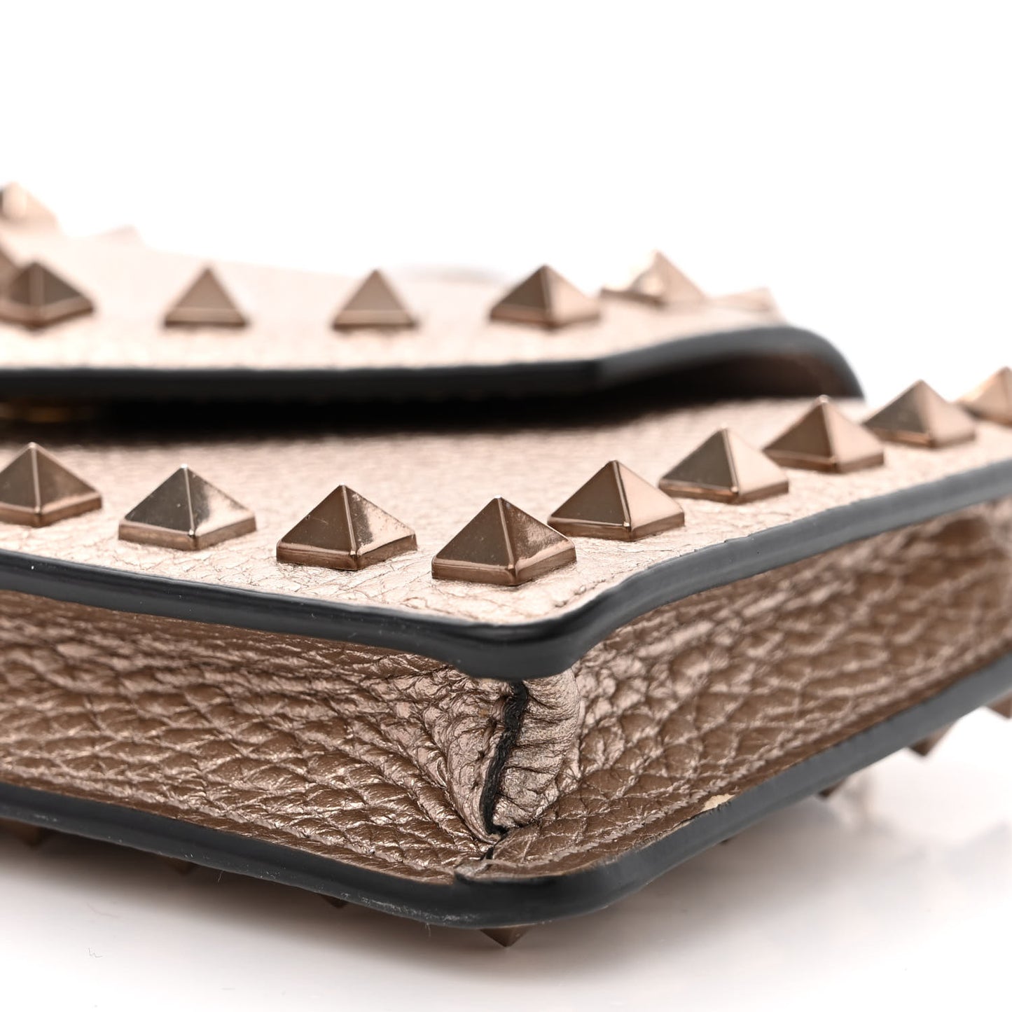 Metallic Pebbled Calfskin Rockstud Phone Case With Chain Sasso