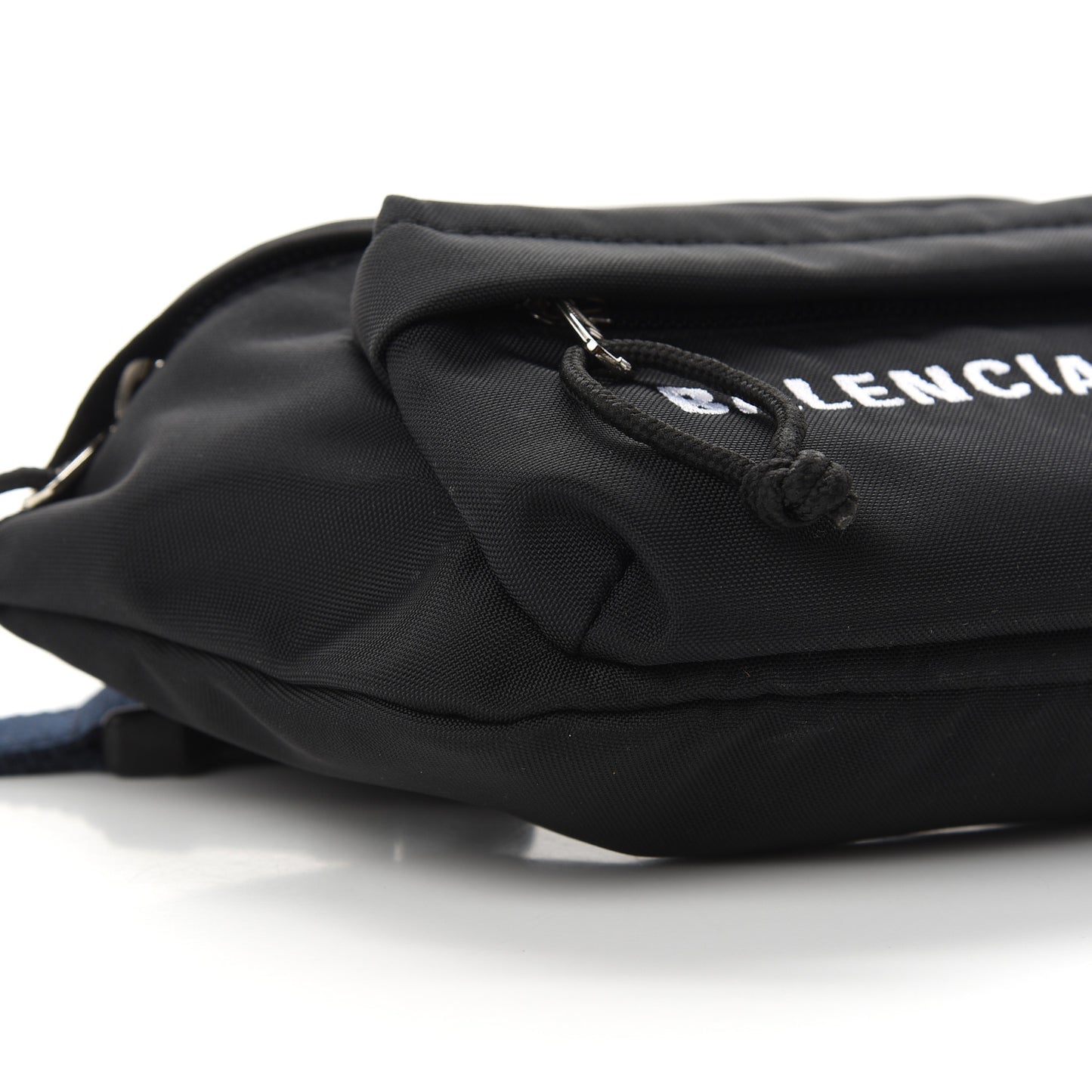 Sport Nylon Logo Embroidered Wheel Belt Bag Black White