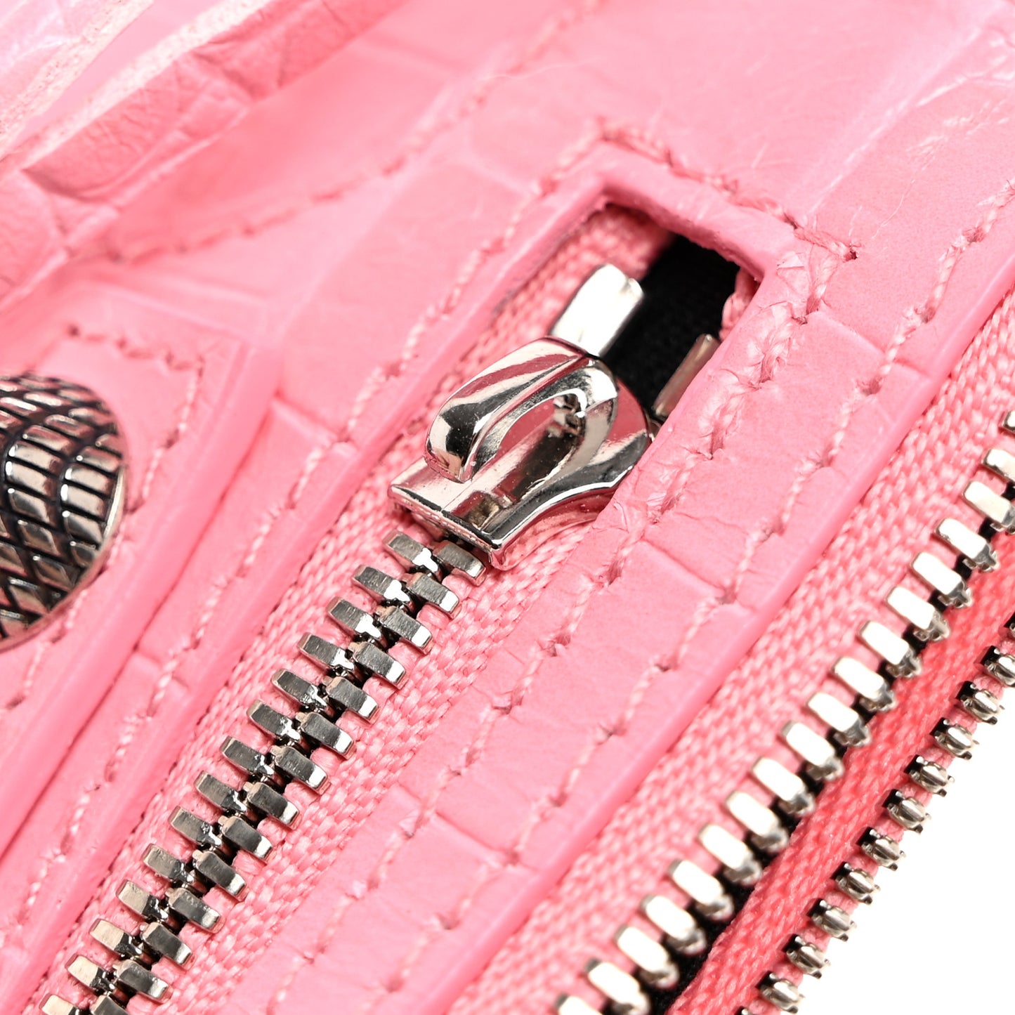 Calfskin Crocodile Embossed Le Cagole Coin Card Holder Sweet Pink