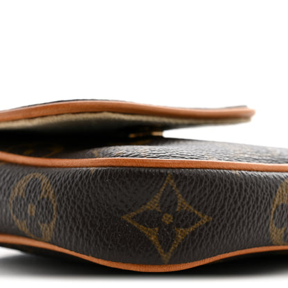 Louis Vuitton Monogram Pochette Cancun 8 of 10