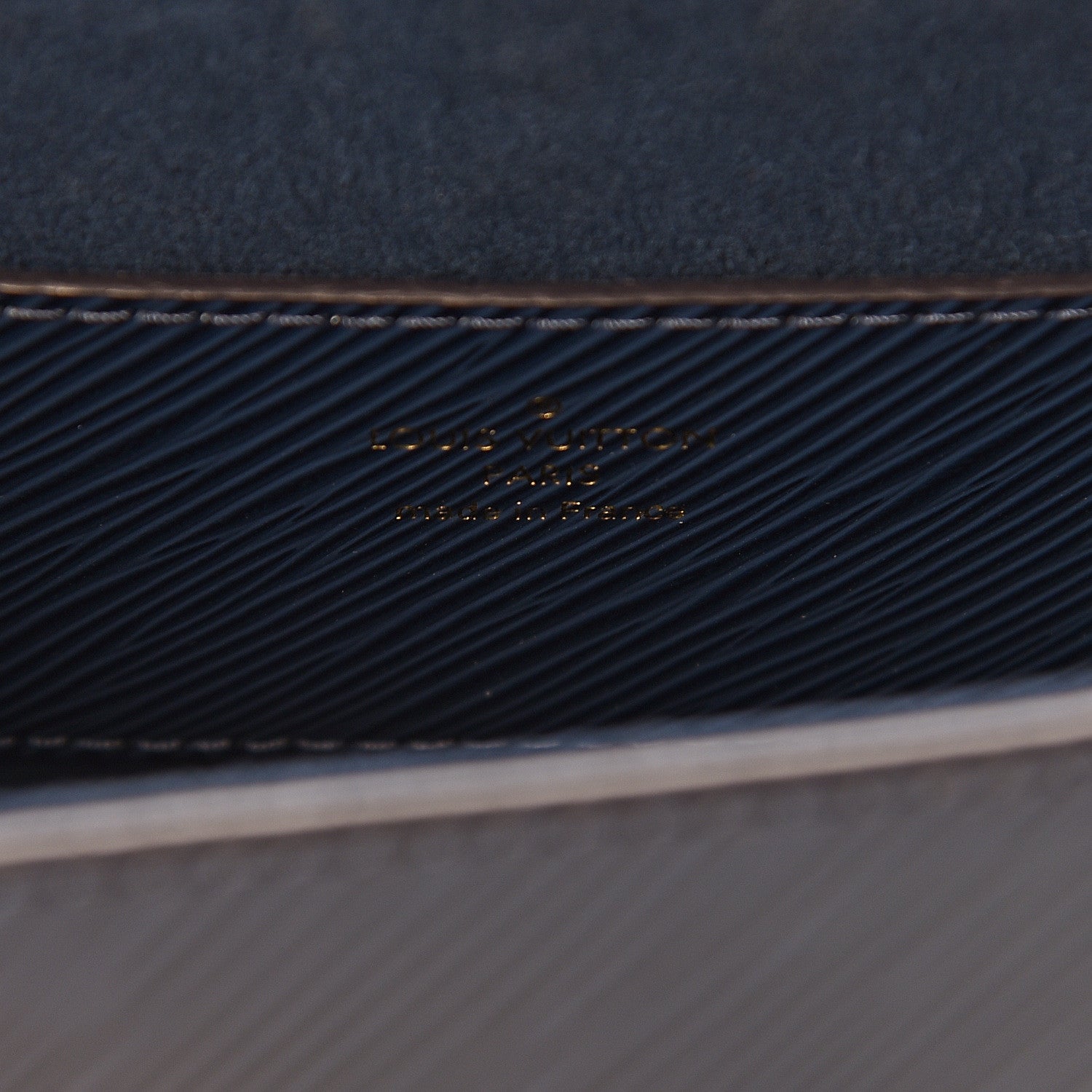 Louis Vuitton Epi Twist Shoulder Bag MM Indigo 6 of 10