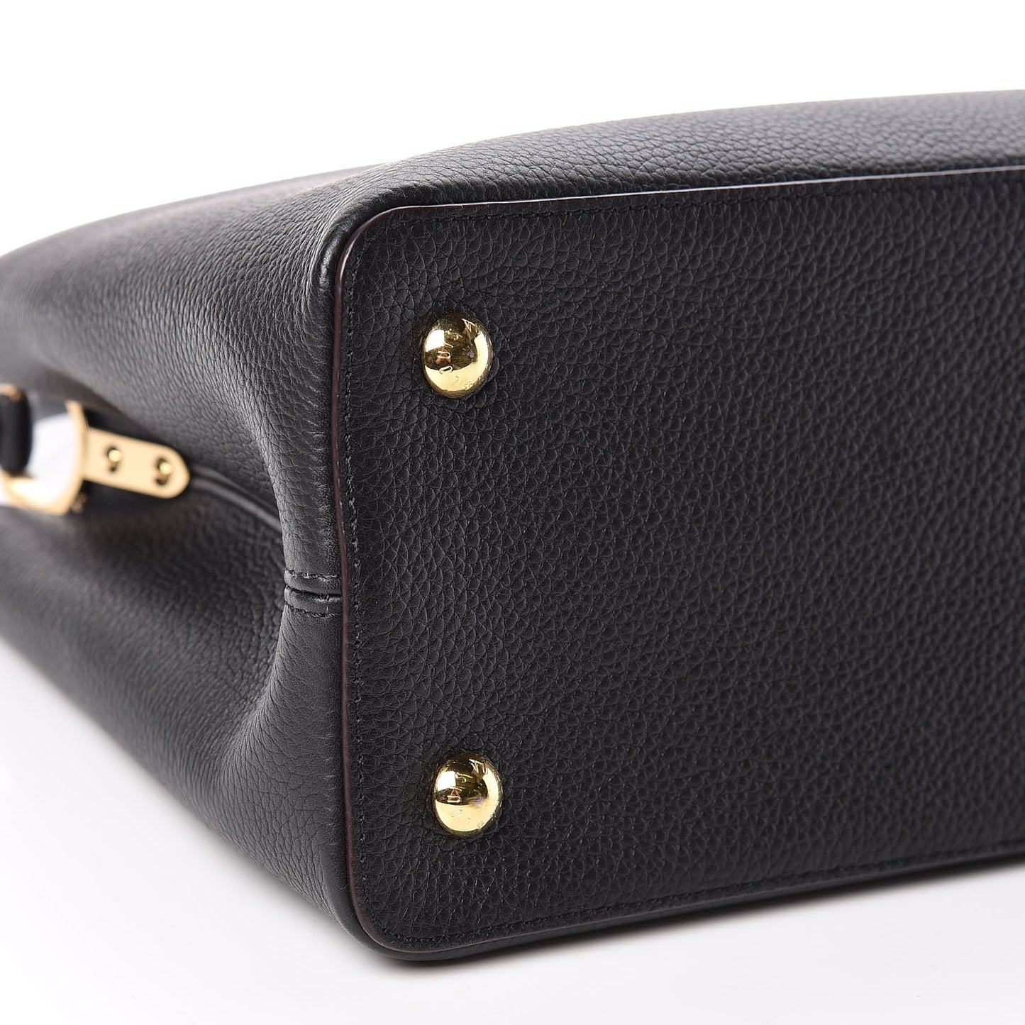 Taurillon Capucines MM Black