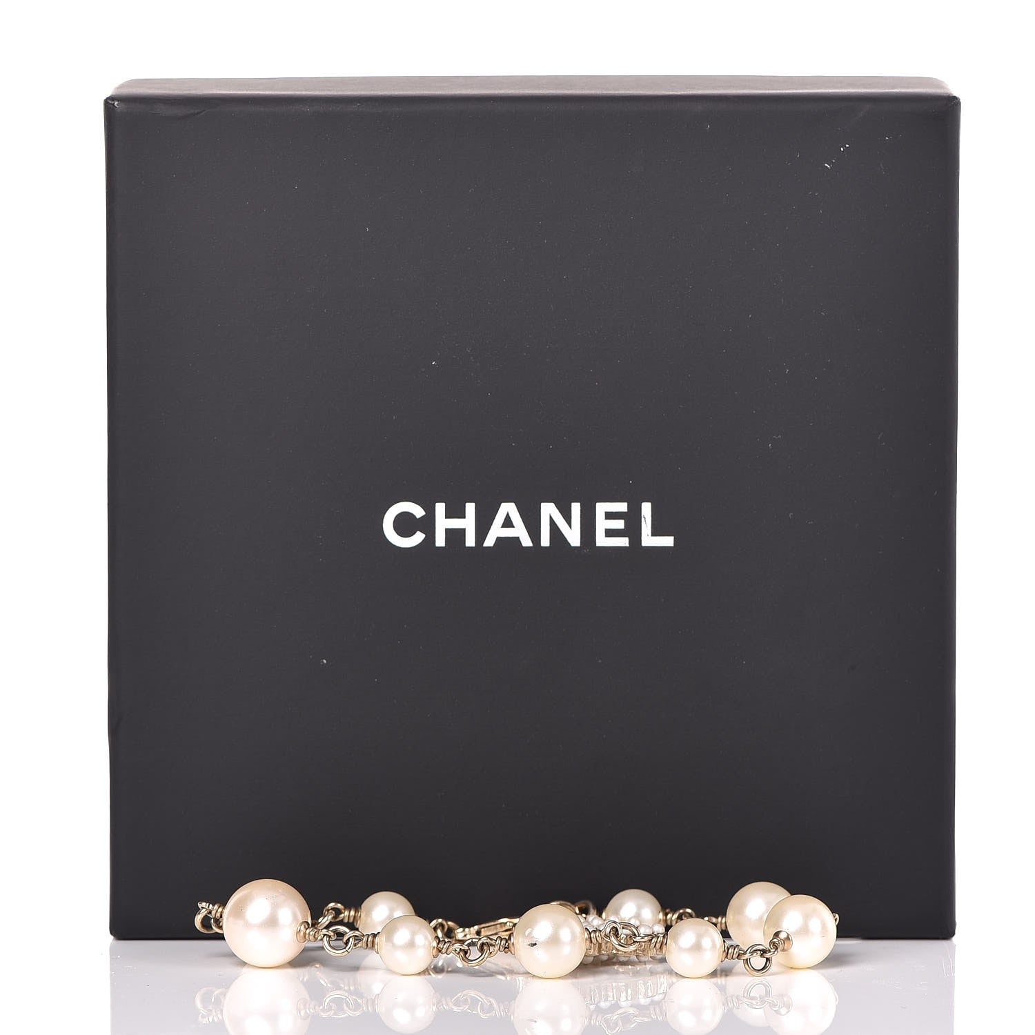 Chanel Pearl CC Bracelet Gold 6 of 6