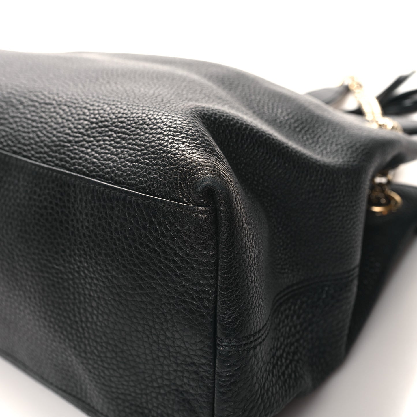 Pebbled Calfskin Medium Soho Chain Shoulder Bag Black