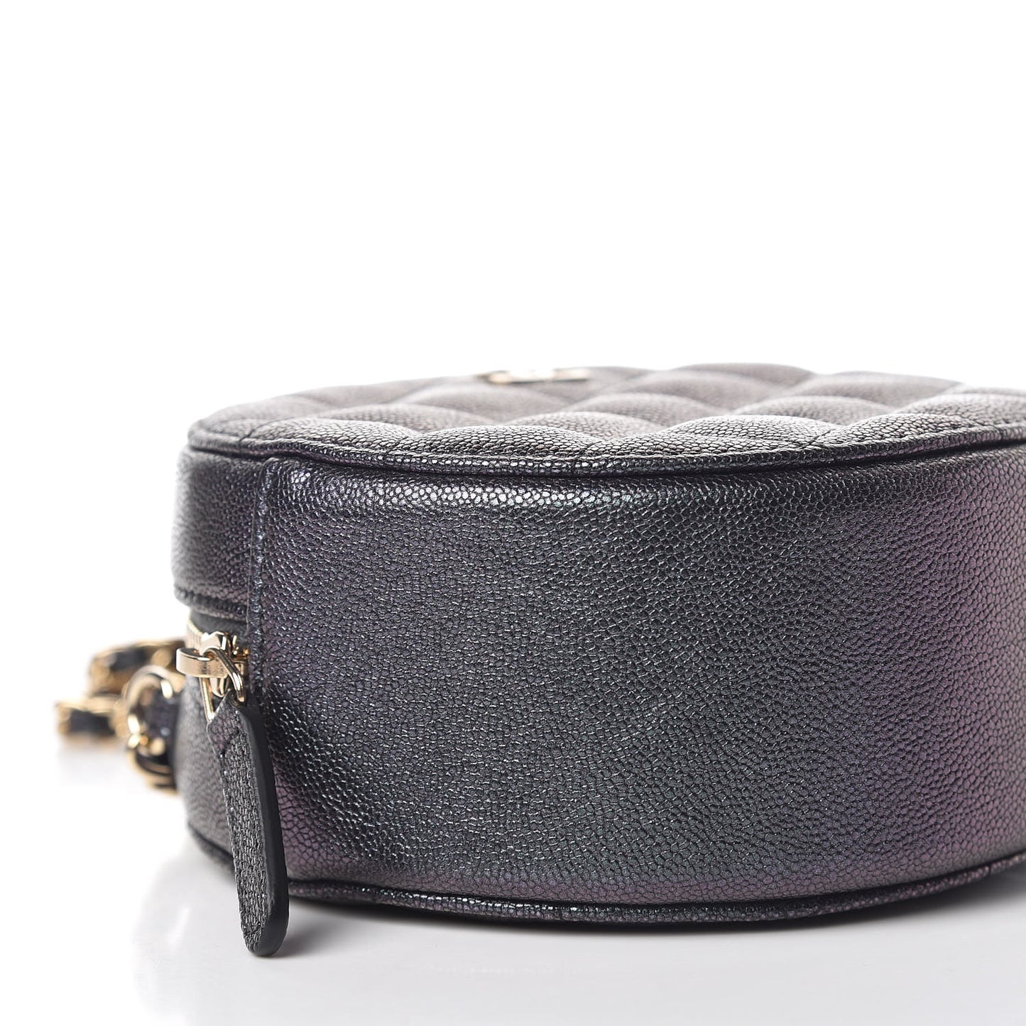 Iridescent Caviar Quilted Round Clutch With Chain Black