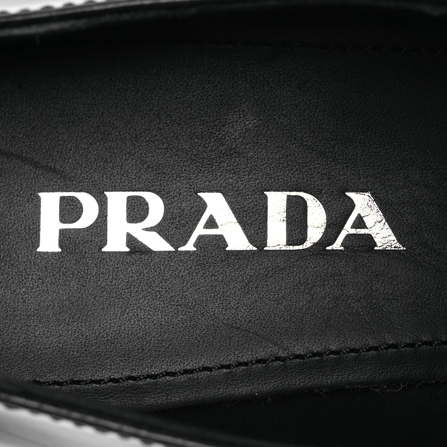 Spazzolato Metal Triangle Logo 50mm Loafers 38.5 Black
