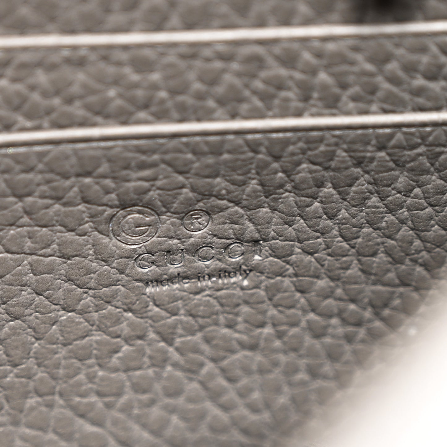 Dollar Calfskin Interlocking G Chain Wallet Loess
