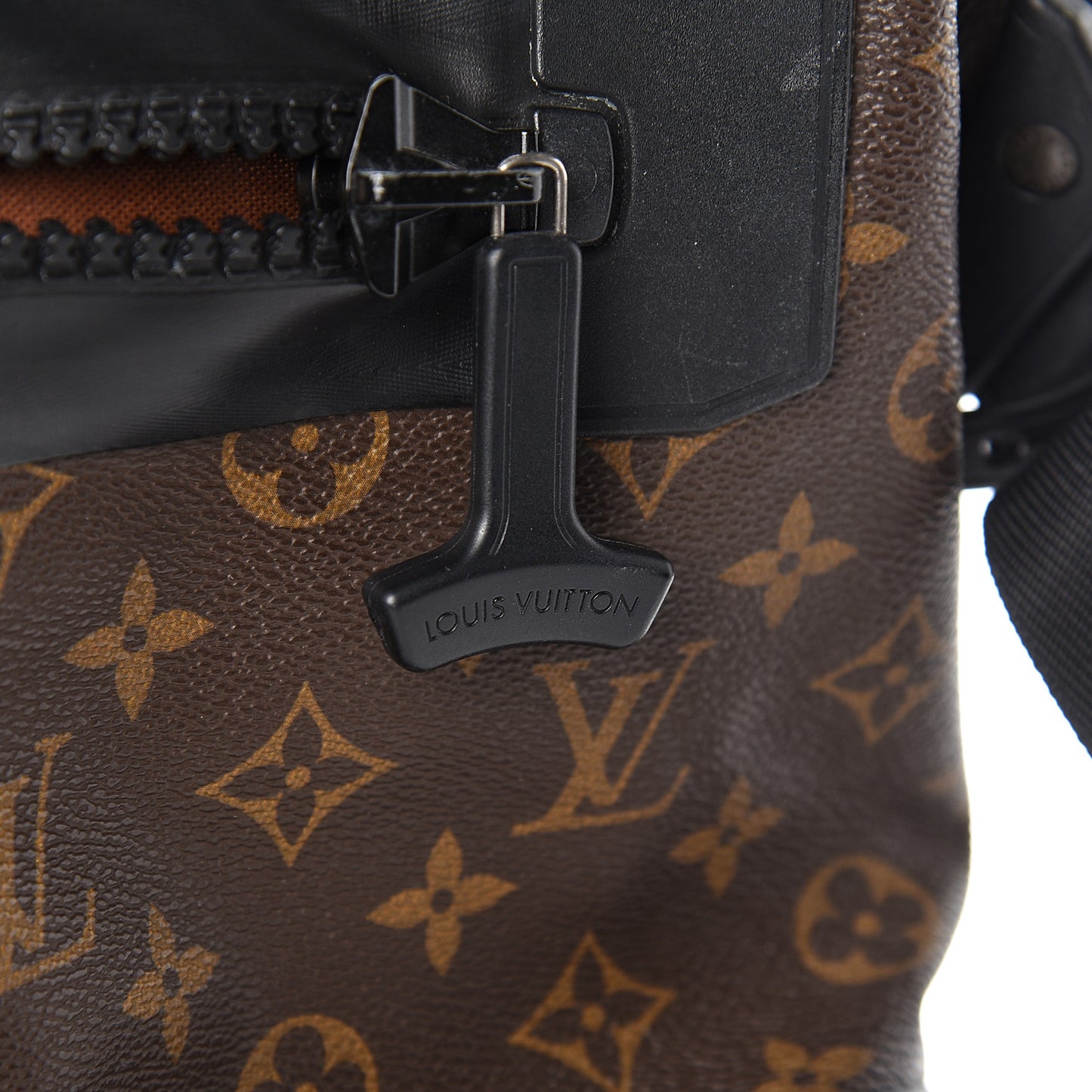 Monogram Messenger Voyage Waterproof