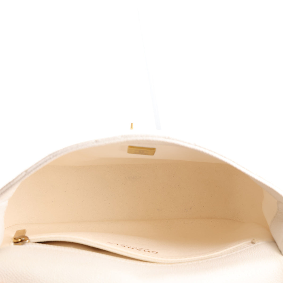 Caviar Quilted Sweetheart Flap White