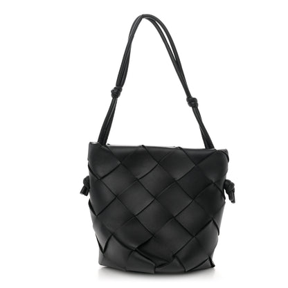 Bottega Veneta Nappa Maxi Intrecciato Clasp Bucket Bag Black 1 of 10