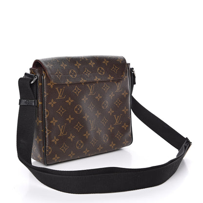 Louis Vuitton Monogram Macassar District PM 3 of 8