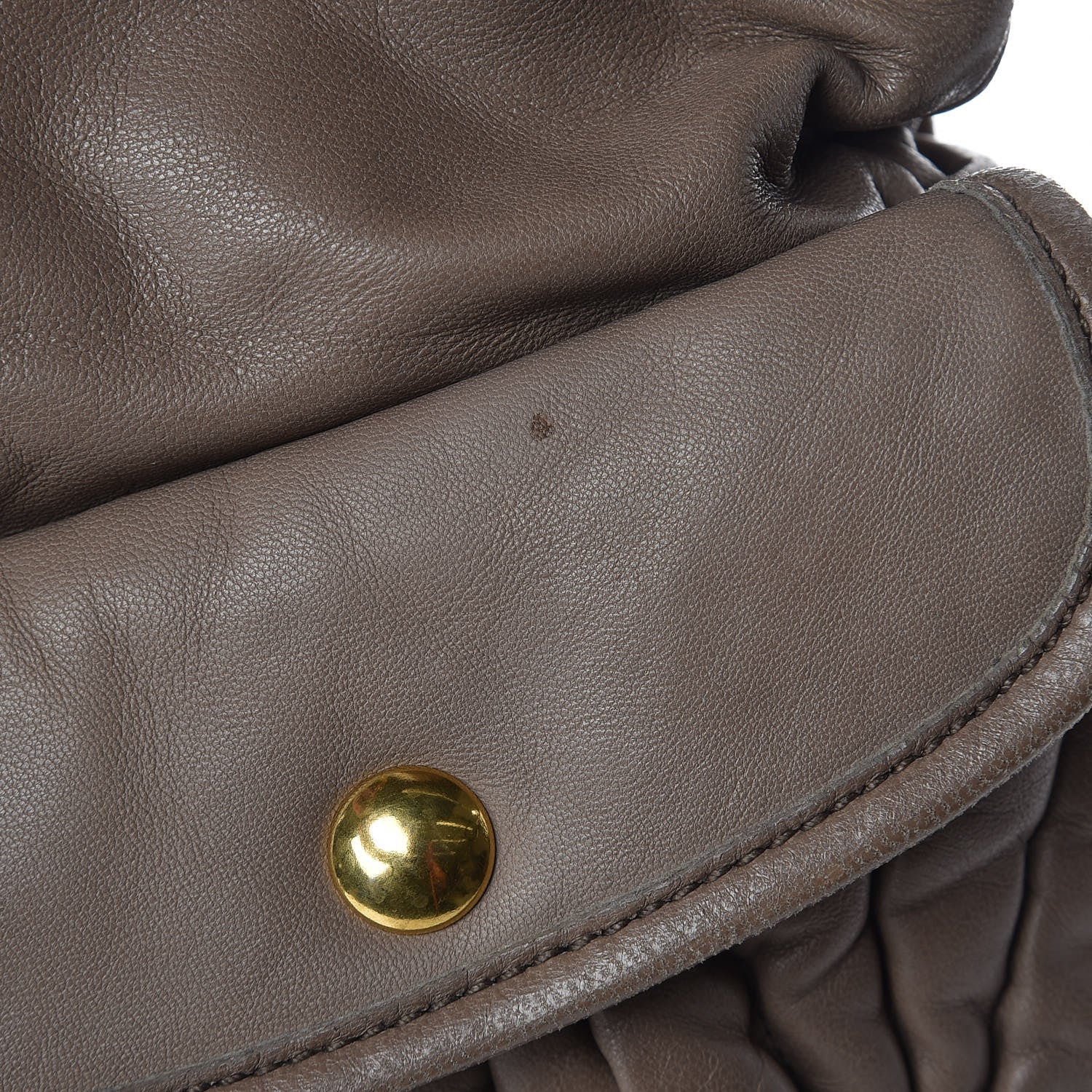 Miu Miu Nappa Matelasse Coffer Hobo Juta 15 of 17