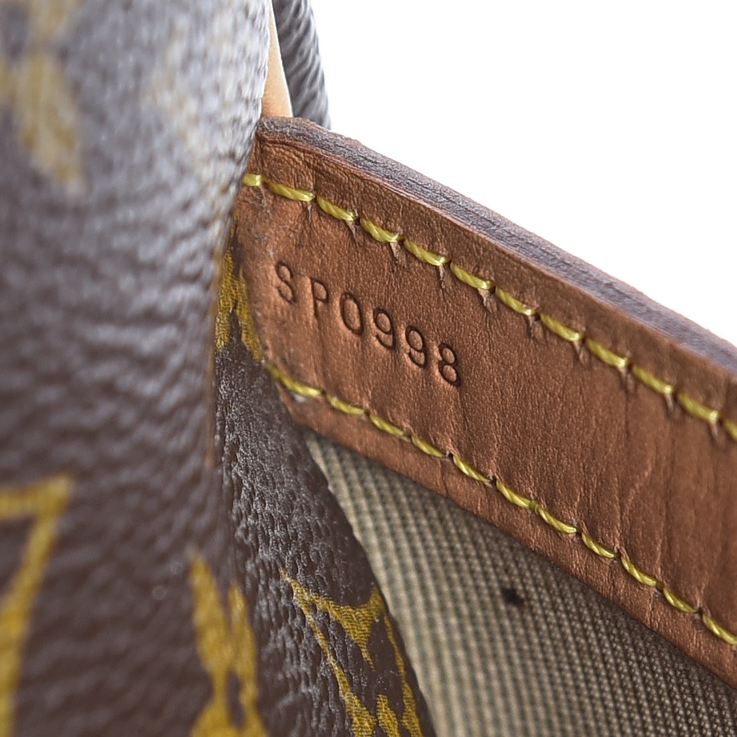 Louis Vuitton Monogram Reporter GM 8 of 12