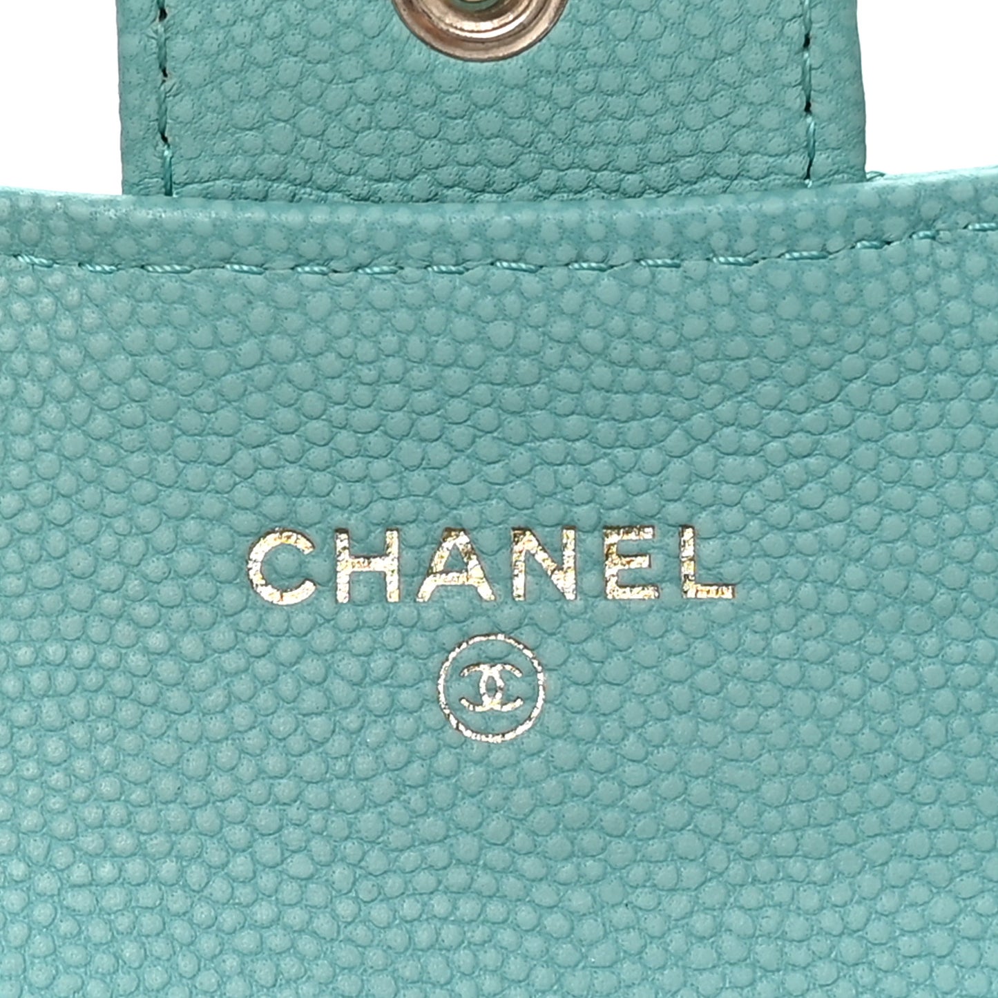 Caviar Flat Chevron Quilted Flap Card Holder Green