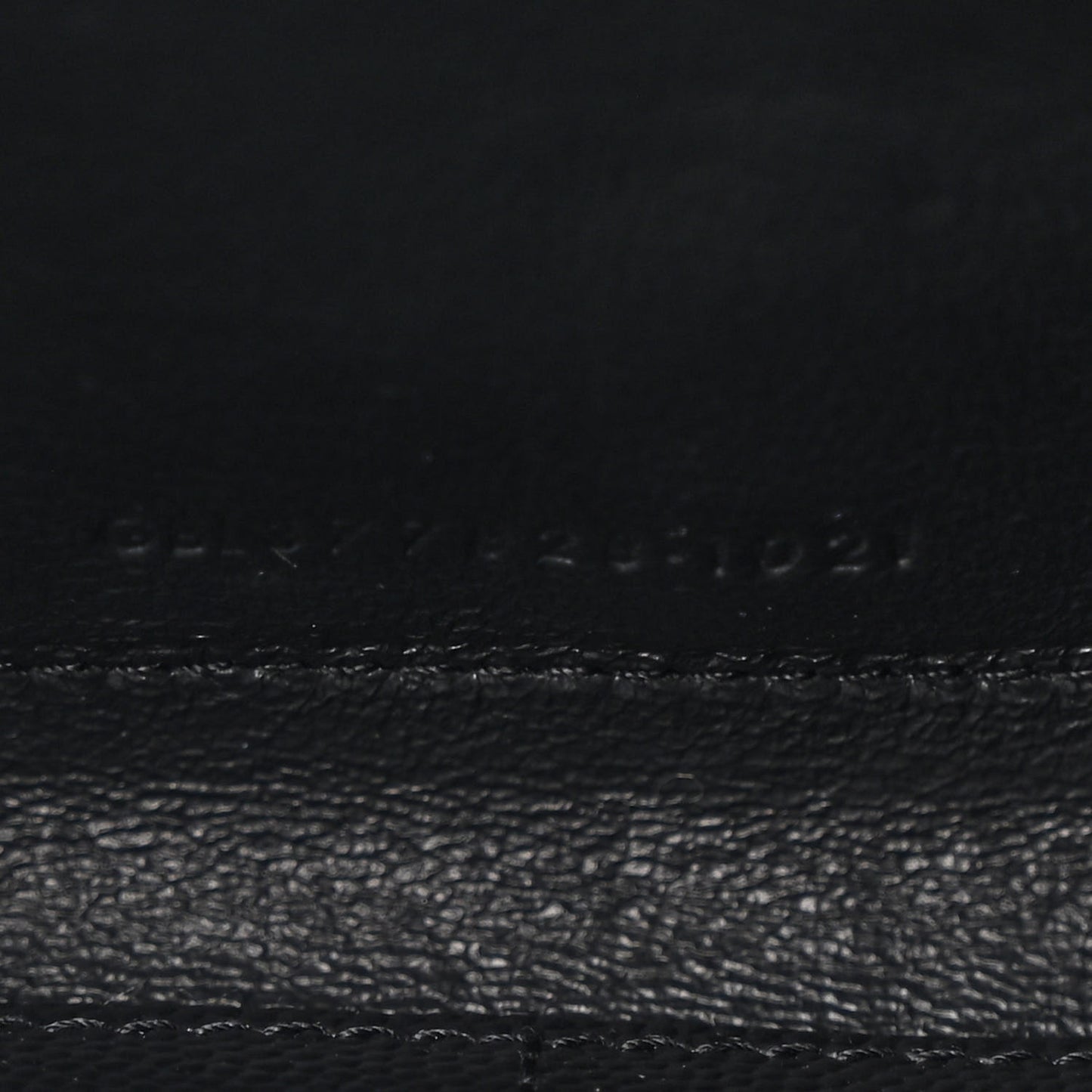 Grain De Poudre Matelasse Chevron Monogram Monochrome Chain Wallet Black