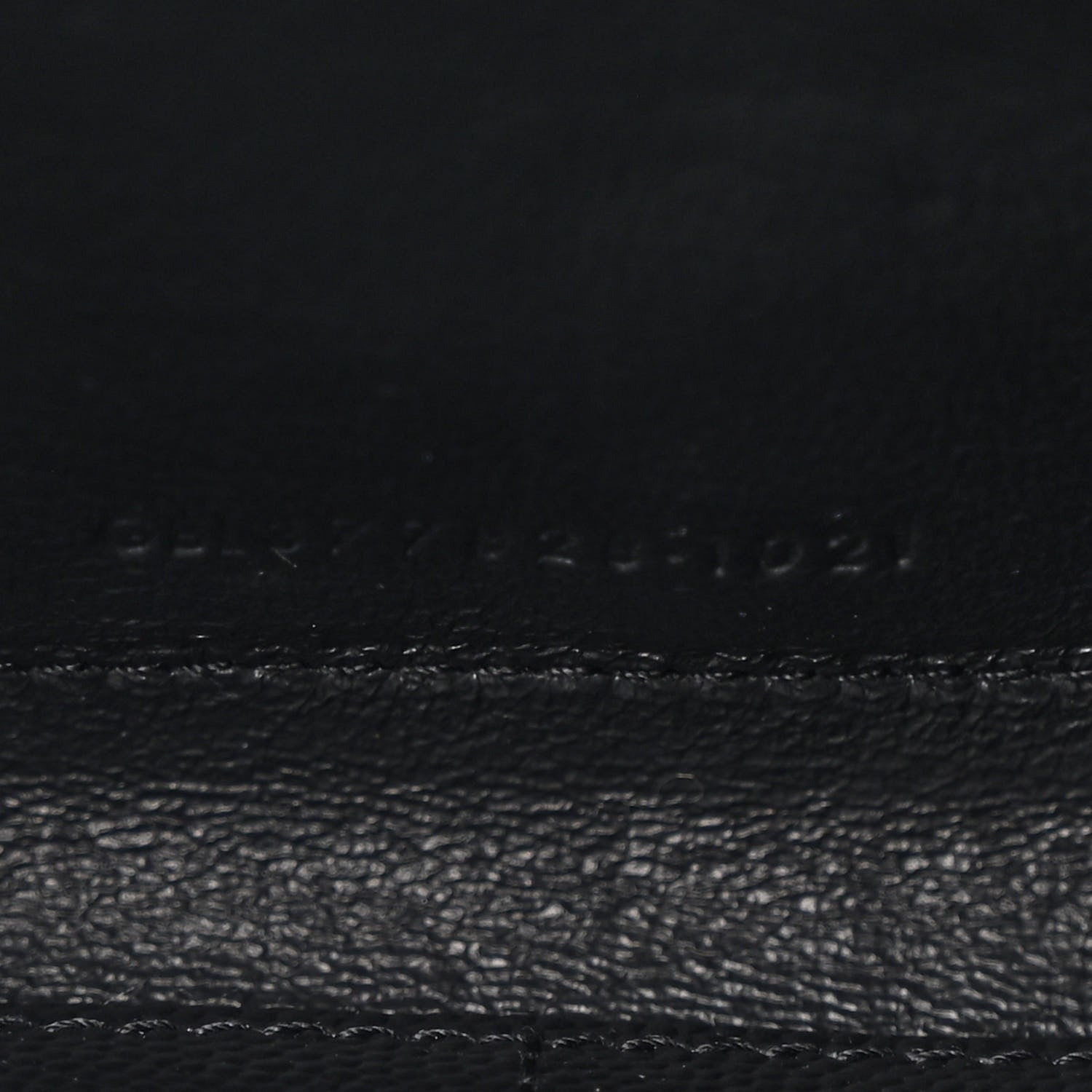 Saint Laurent Grain De Poudre Matelasse Chevron Monogram Monochrome Chain Wallet Black 8 of 11