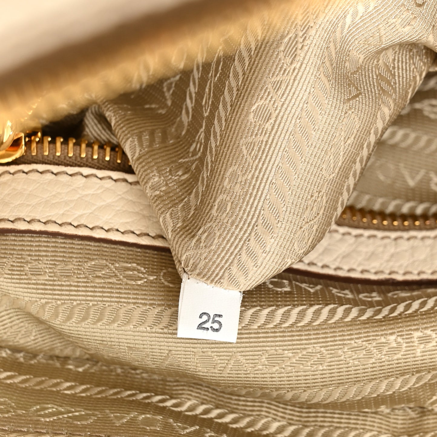 Cervo Antik Shopping Satchel White