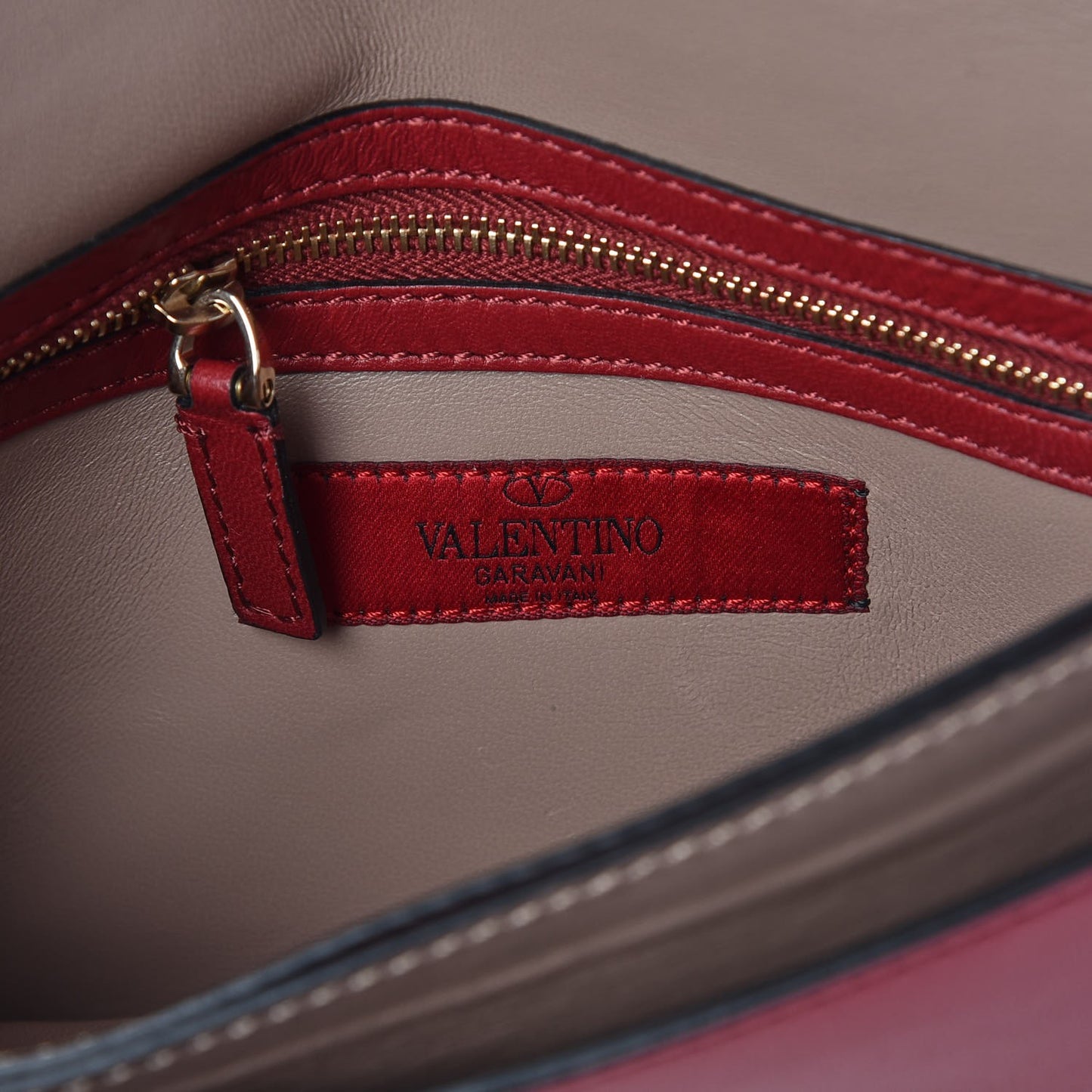 Nappa Rockstud Wristlet Clutch Rosso Valentino