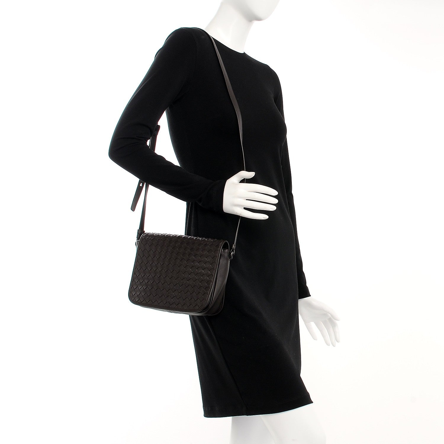 Bottega Veneta Nappa Intrecciato Messenger Bag Ebano 2 of 7