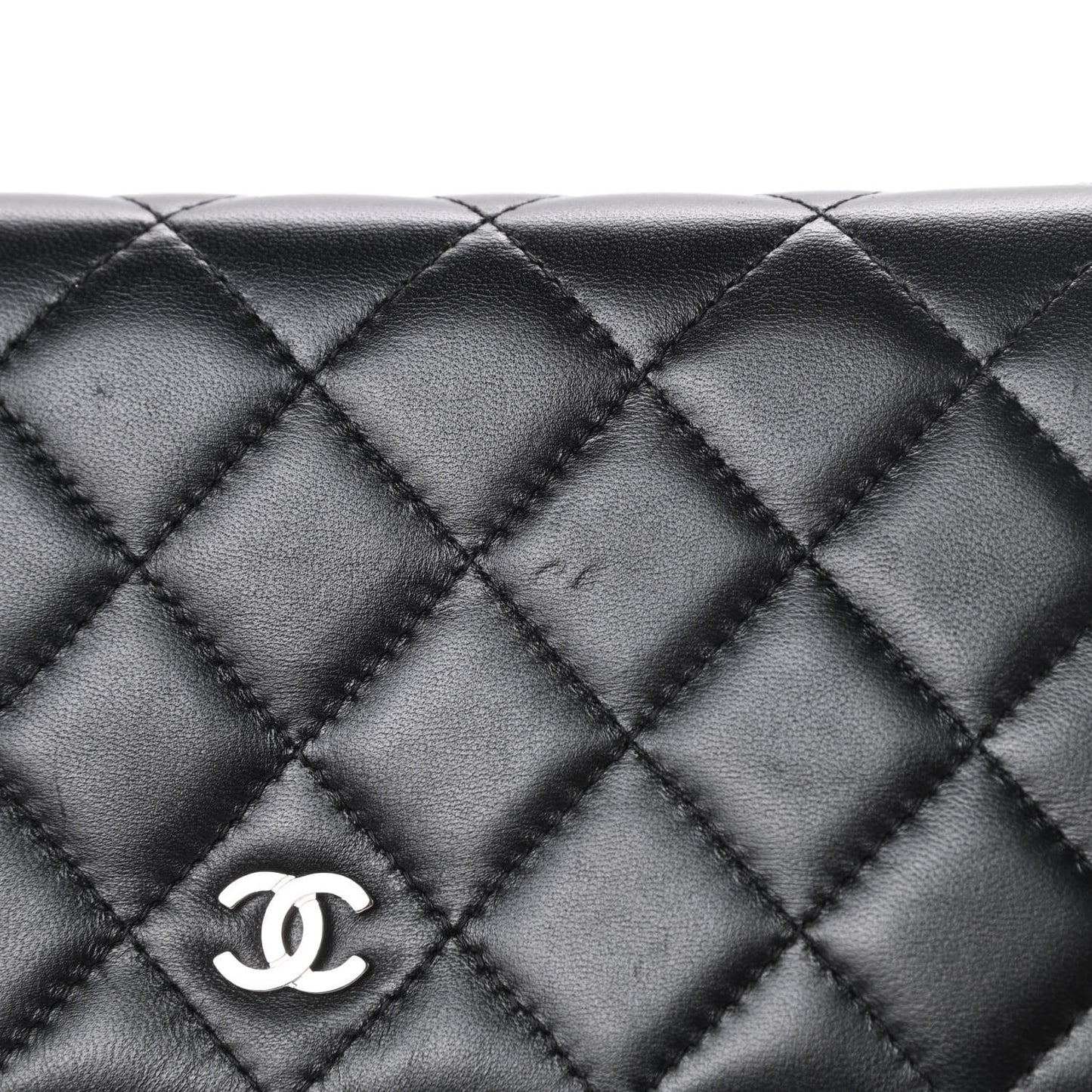 Lambskin Quilted Wallet On Chain WOC Black