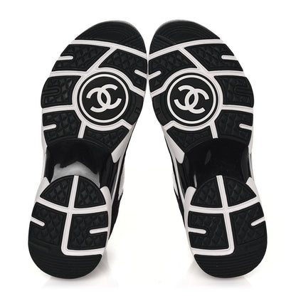 Chanel Fabric Suede Calfskin CC Sneakers 38 White Black 5 of 6