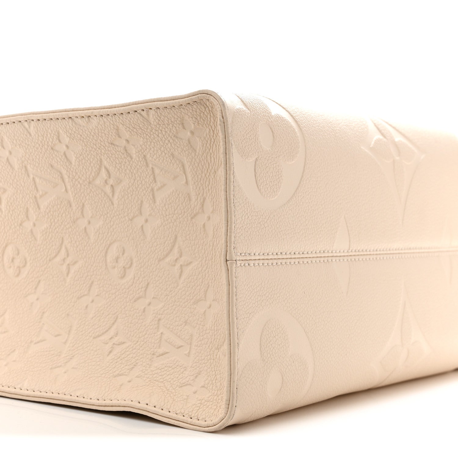 Louis Vuitton Empreinte Monogram Giant Onthego MM Creme 8 of 11