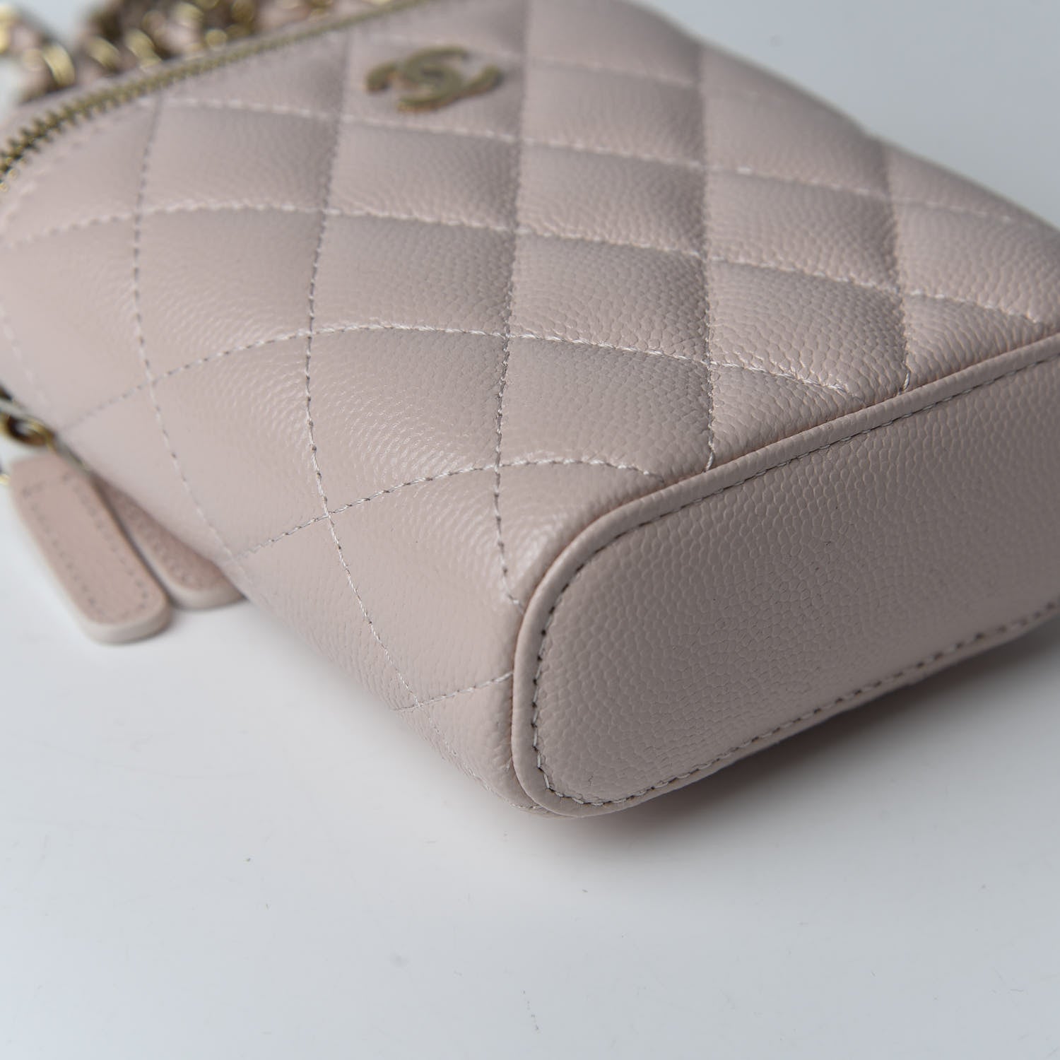 Chanel Caviar Quilted Small Vertical Coco Beauty Vanity Case With Chain Light Pink 6 of 10