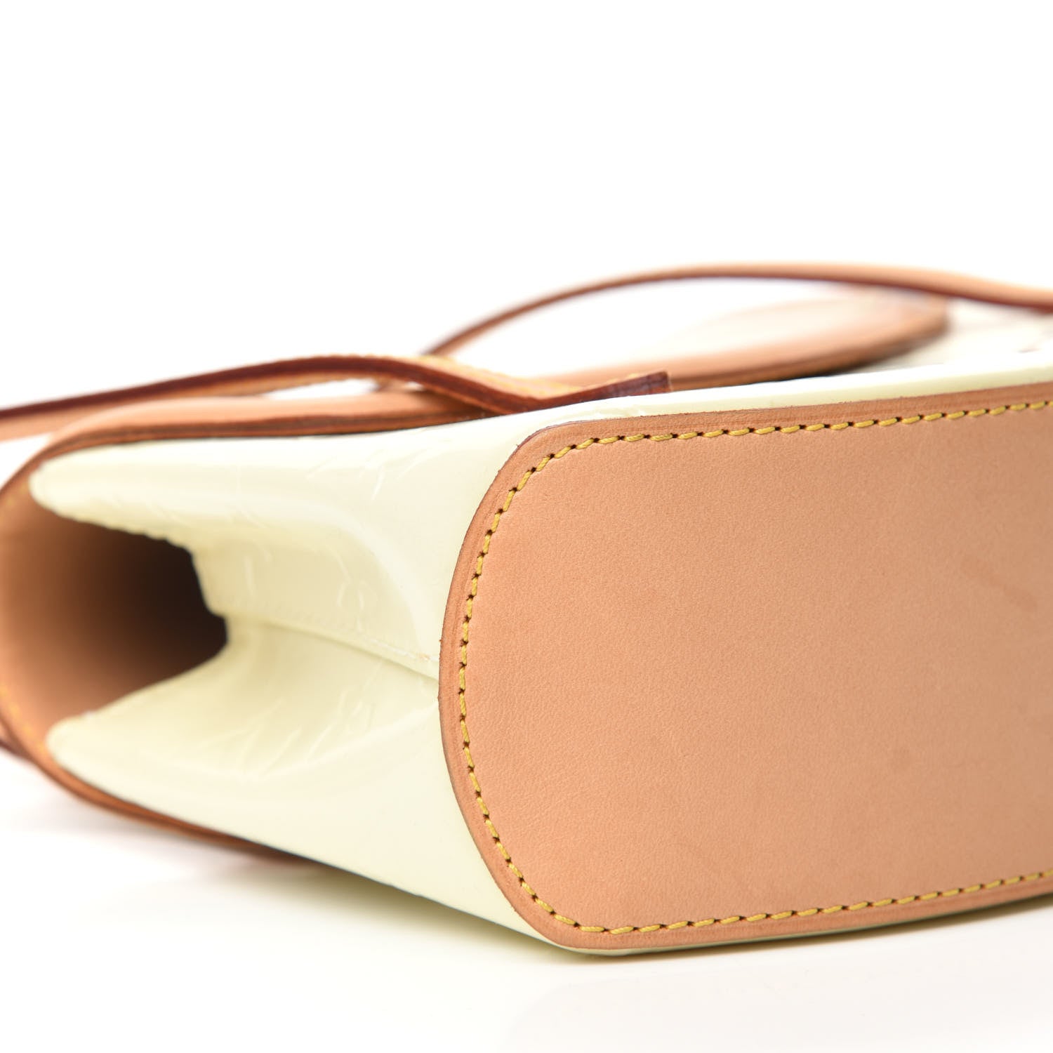 Louis Vuitton Vernis Biscayne Bay PM Perle 6 of 10